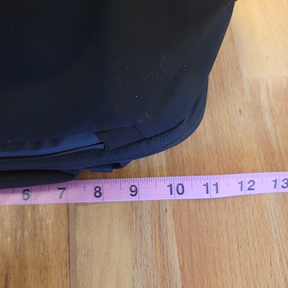 Lululemon More Miles Active Backpack 17L Laptop Hardback Sleek Clean Travel Corp - Picture 9 of 15